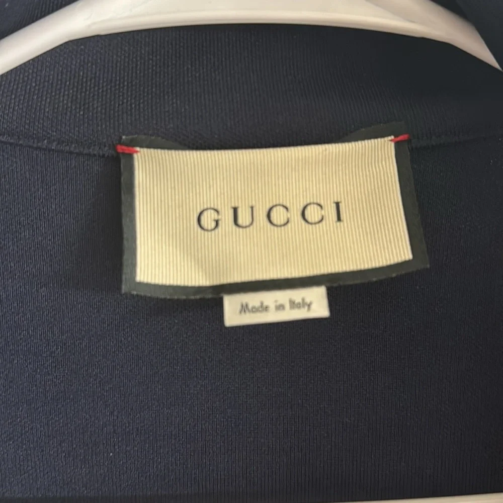 GUCCI | PRICE FIRM💲💥 
Pre-Loved Cherry Logo Patch Track Jacket - Picture 4 of 8